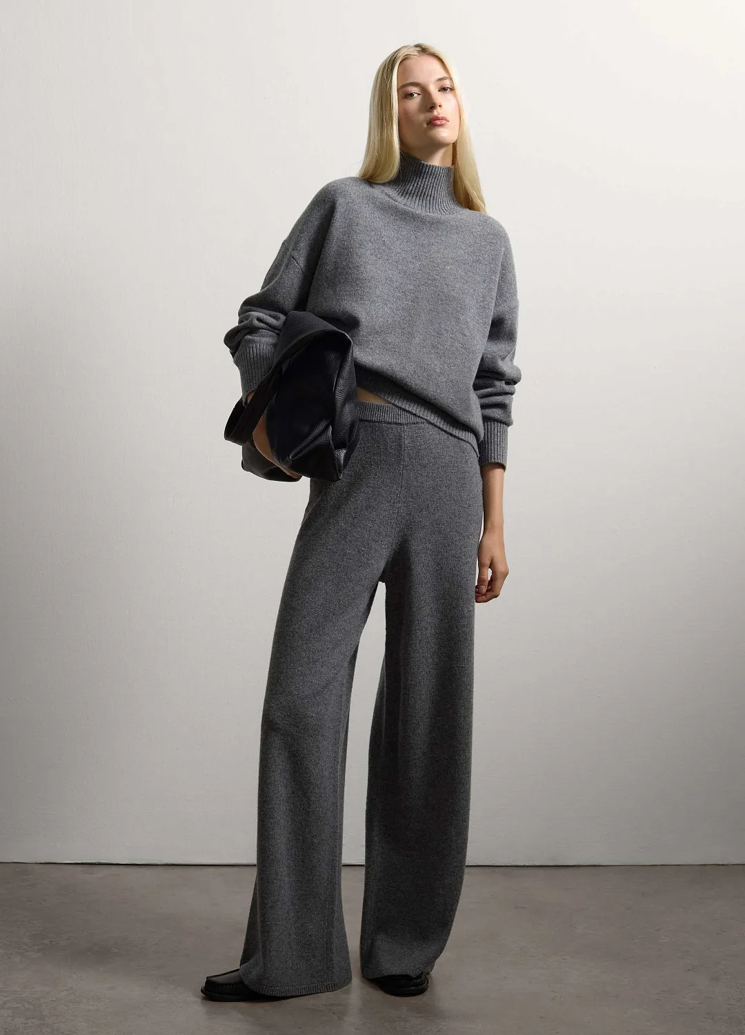 Сумка Big Soft Bag Black ЧЕРНЫЙ