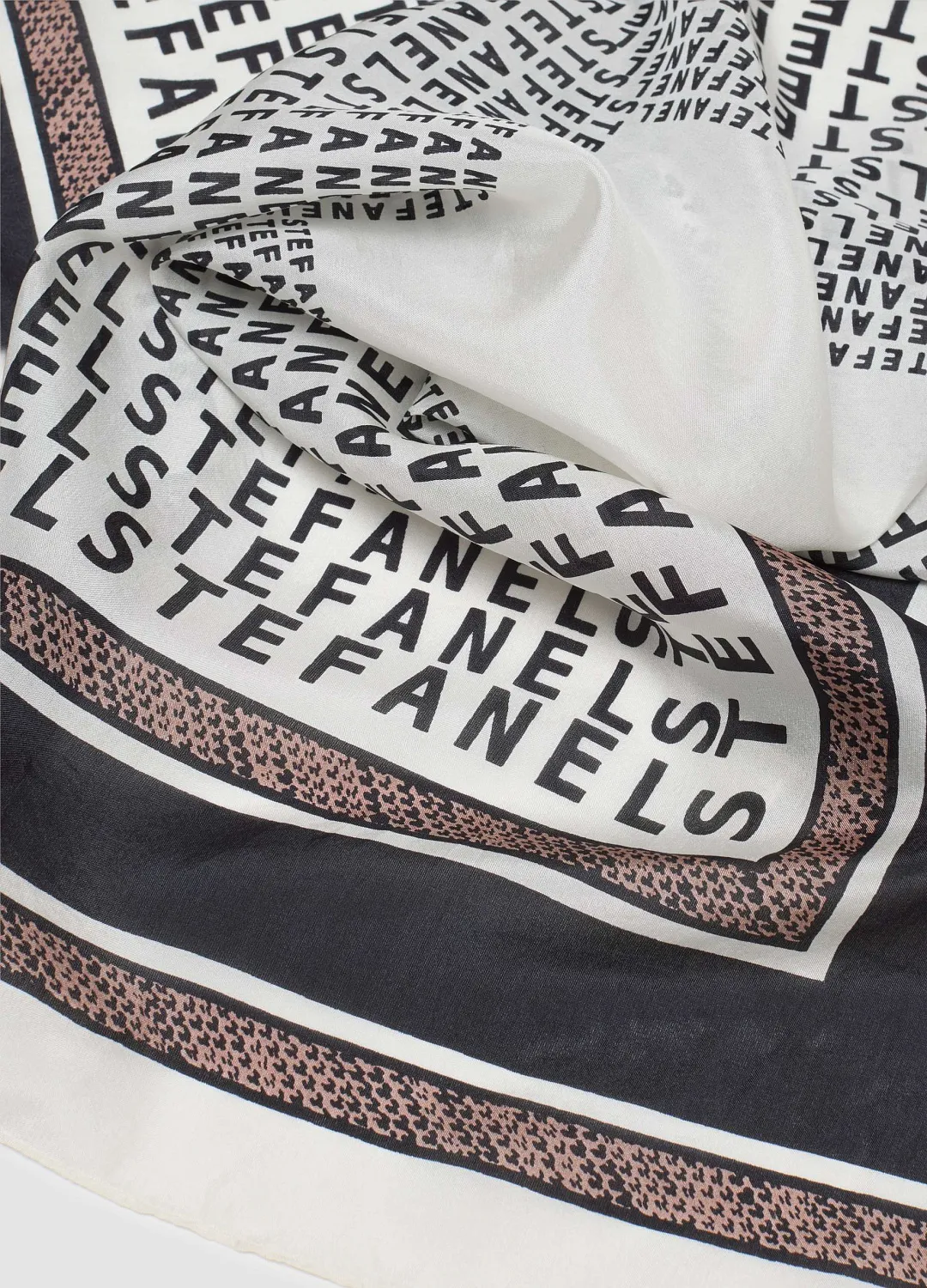 Платок Silk Foulard Black/ Whi ЧЕРНЫЙ/БЕЛЫЙ