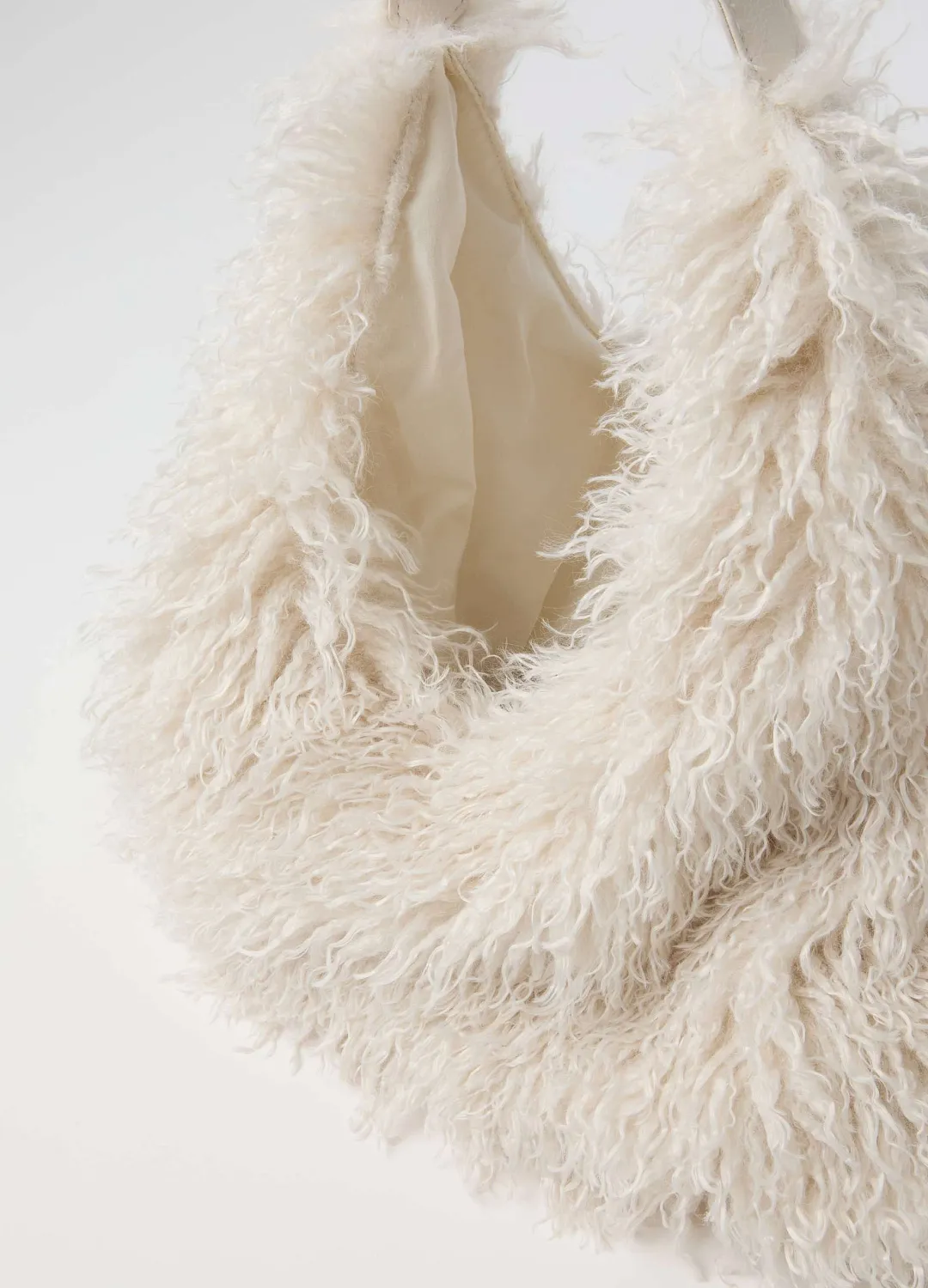 Сумка Fake Fur Bag Off White БЕЛЫЙ