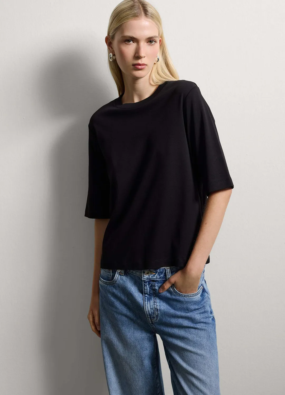 Футболка Heavyweight  Black ЧЕРНЫЙ