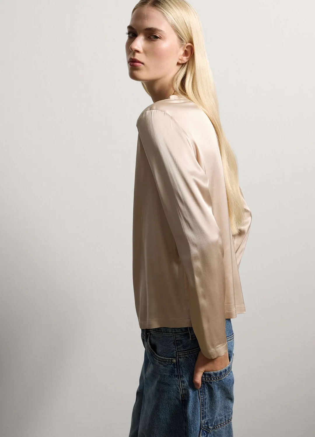 Блузка Satin Tshirt Pearled Ivor МОЛОЧНЫЙ